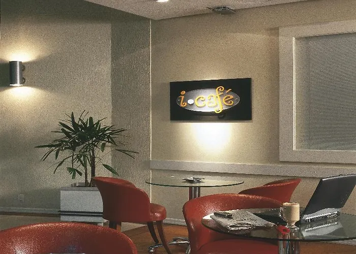 Hotel Intercity Aeroporto 4*
