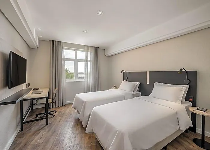 Intercity Aeroporto 4*