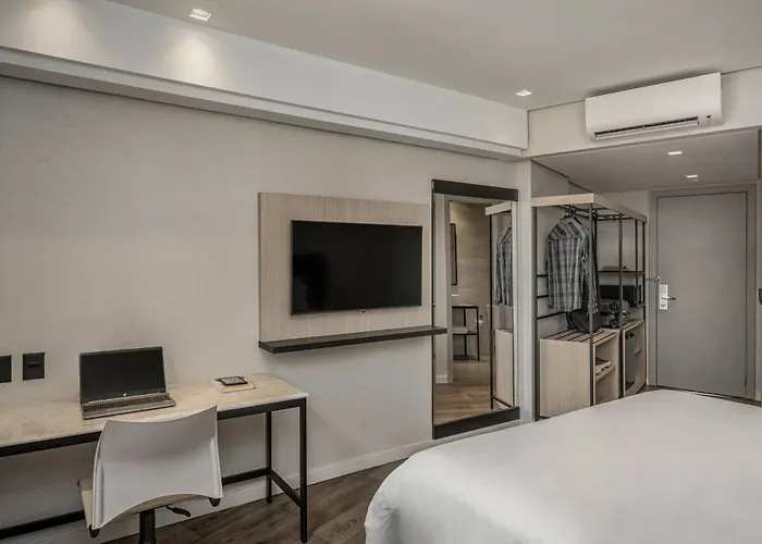 Intercity Aeroporto 4*